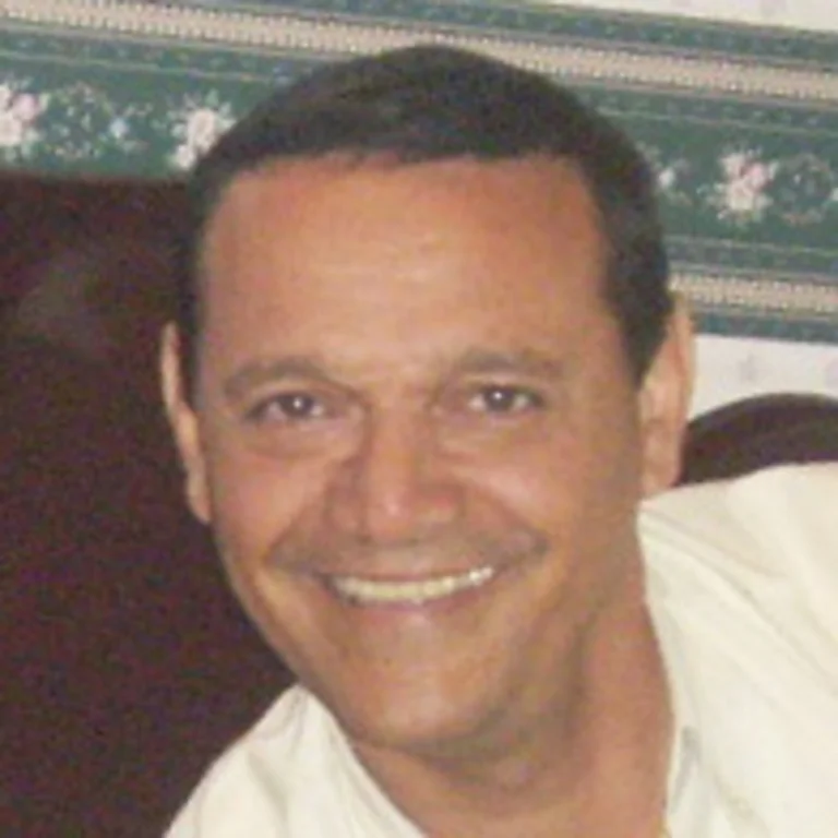 Carlos Eduardo Paredes Santos